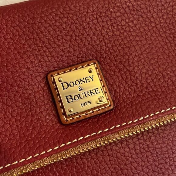 DOONEY & BOURKE PEBBLE GRAIN LEATHER FOLDOVER ZIP CROSSBODY NWT - Picture 4 of 16